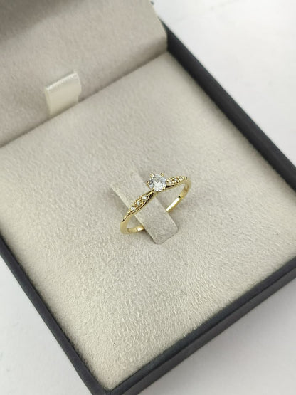 Solitário Promessas Anel Feminino de Pedra Central Proeminente com Detalhes em Pavé – SouLinda