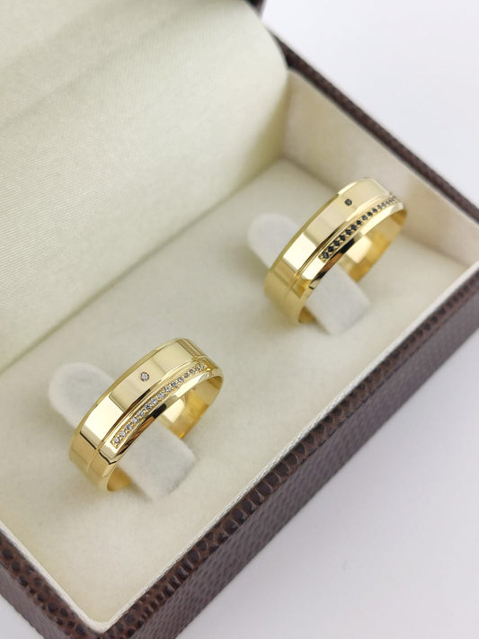 Aliança Reta 6mm com Cravejamento Luxuoso em Ouro 18K Acabamento Premium RT 92 Sou Linda