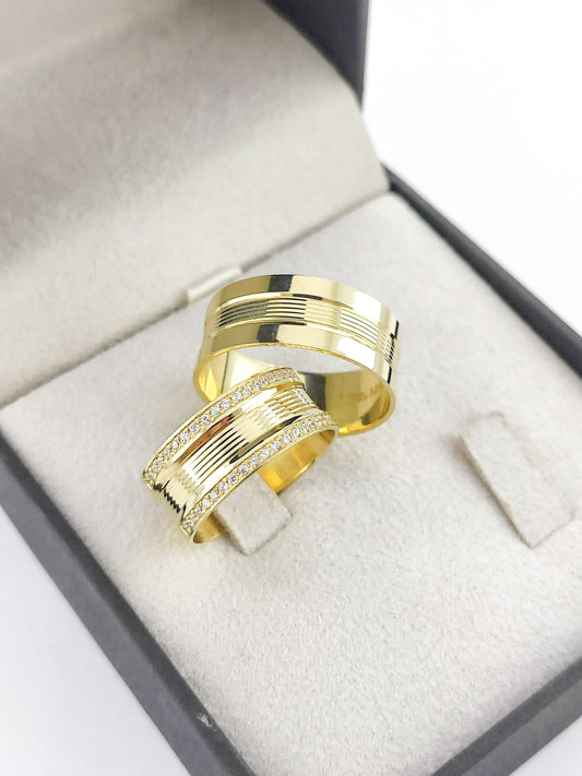 Aliança Reta 8mm com Cravejamento de 40 Pedras em Ouro 18K Acabamento Premium RT 93 Sou Linda