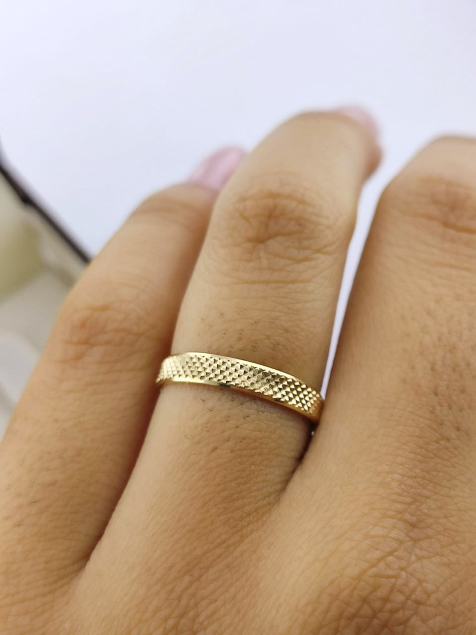 Aliança Reta 3mm com Brilho Intenso em Ouro 18K Acabamento Premium RT 79 Sou Linda