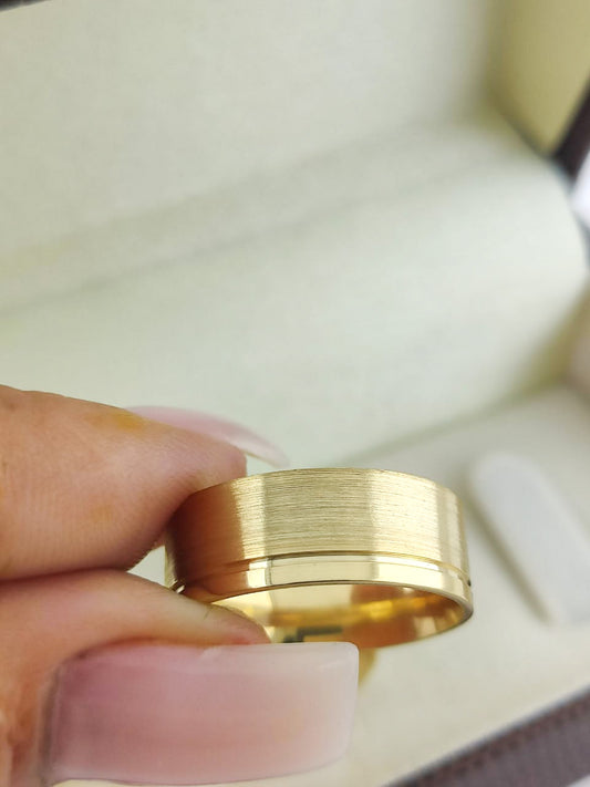 Aliança Reta 7mm Presença Marcante em Ouro 18K Acabamento Premium RT 74 Sou Linda